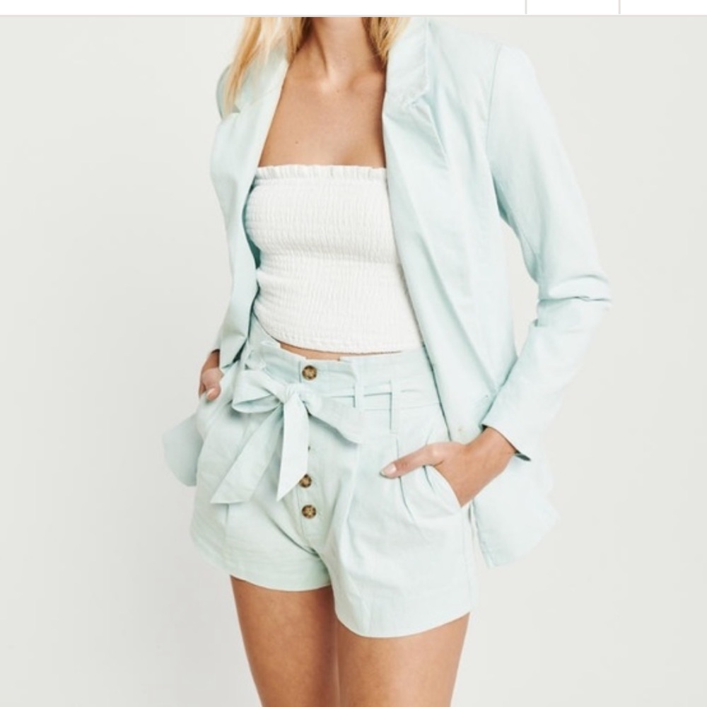 High Rise Tie-Front Shorts - Picture 2 of 2